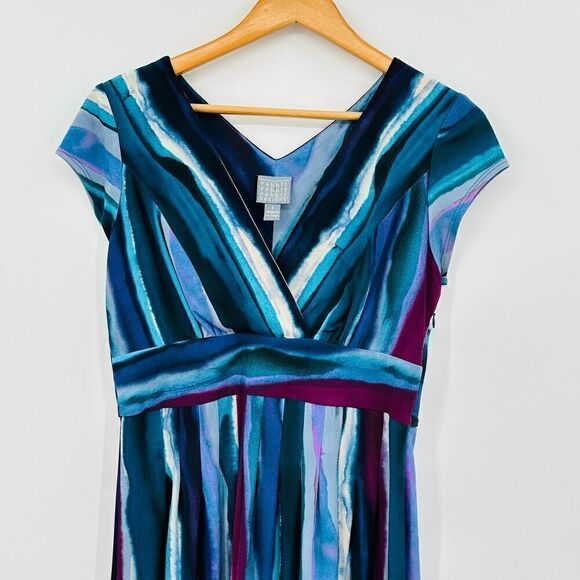 Rabbit Rabbit Rabbit Designs Bold Watercolor Striped Dress Size 8 V-Neck Stretch - Picture 3 of 11